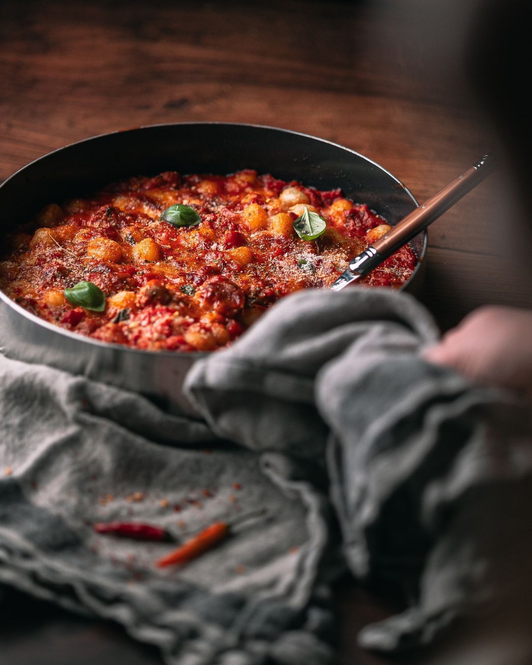 One-pit gnocchi alla Sorrentina con salsiccia | Licht spicy 🔥