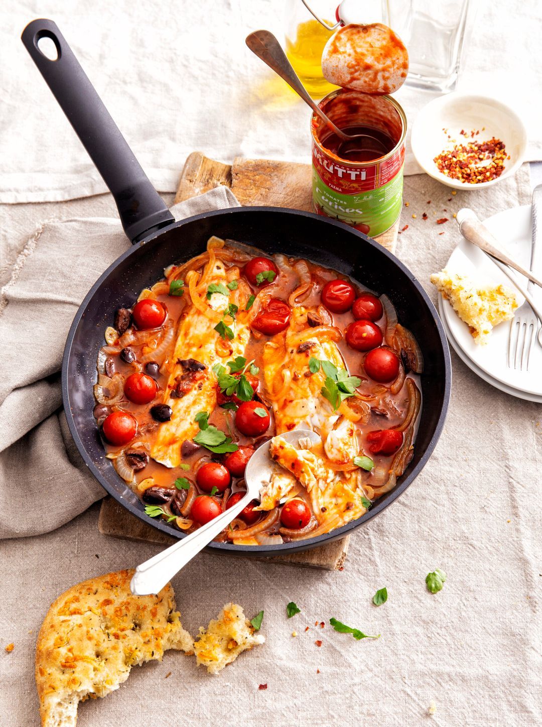 Acqua pazza – zeebaars gepocheerd in tomatensaus