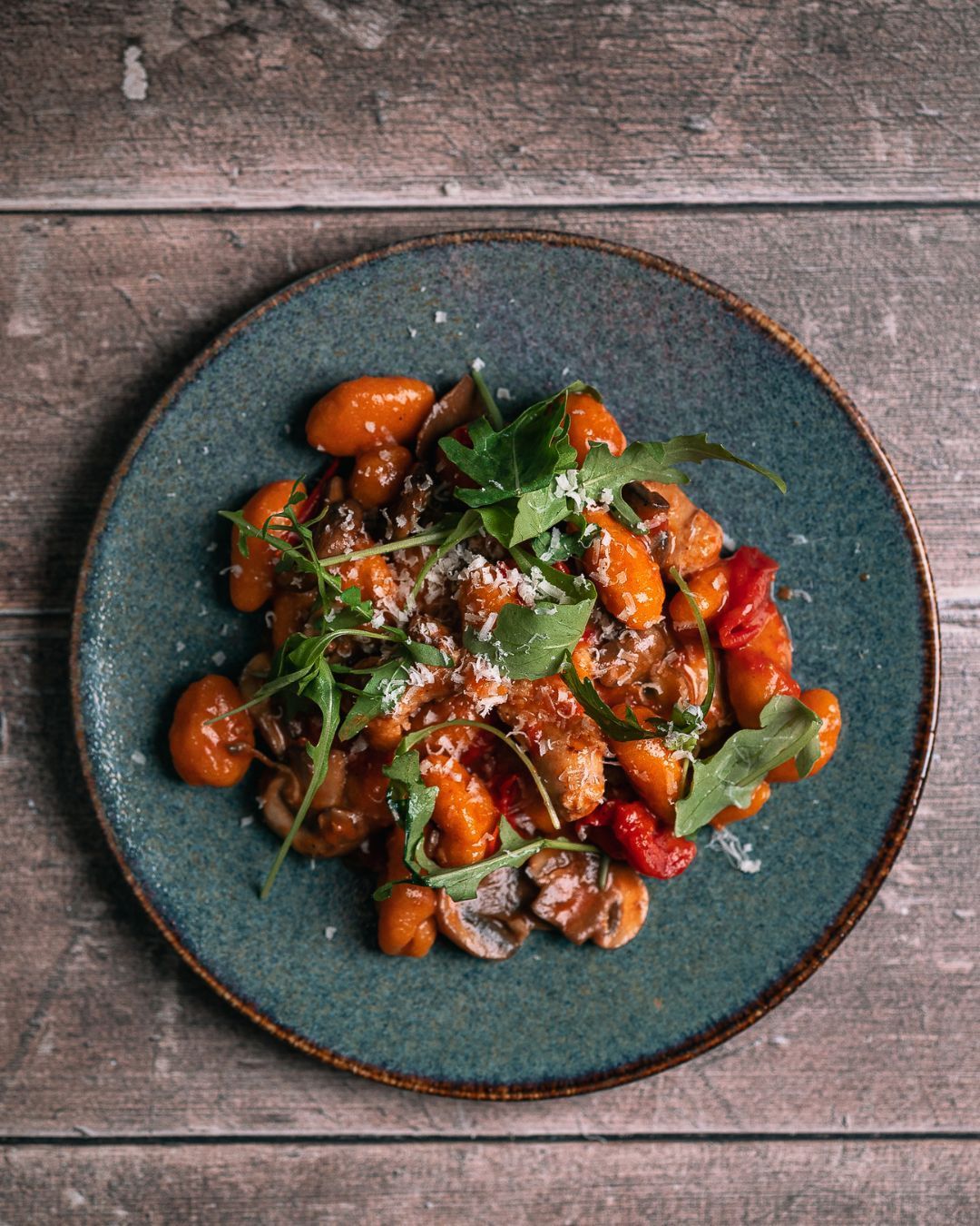 Heerlijke basics 😍 | 🔥 Gnocchi met Italiaanse worst & licht pikante tomatensaus