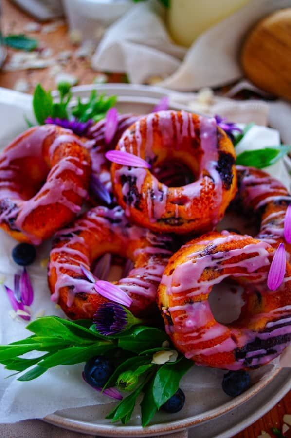 Blauwe bessen donuts