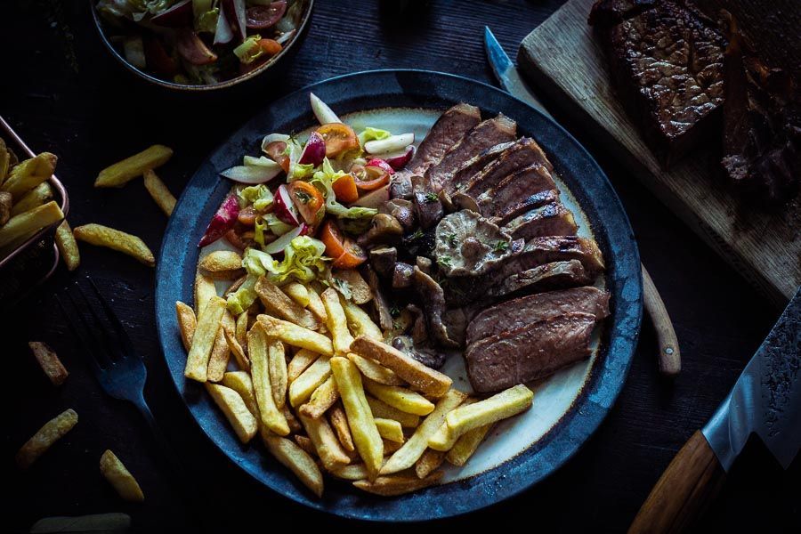 Contre-filet met royale champignonsaus