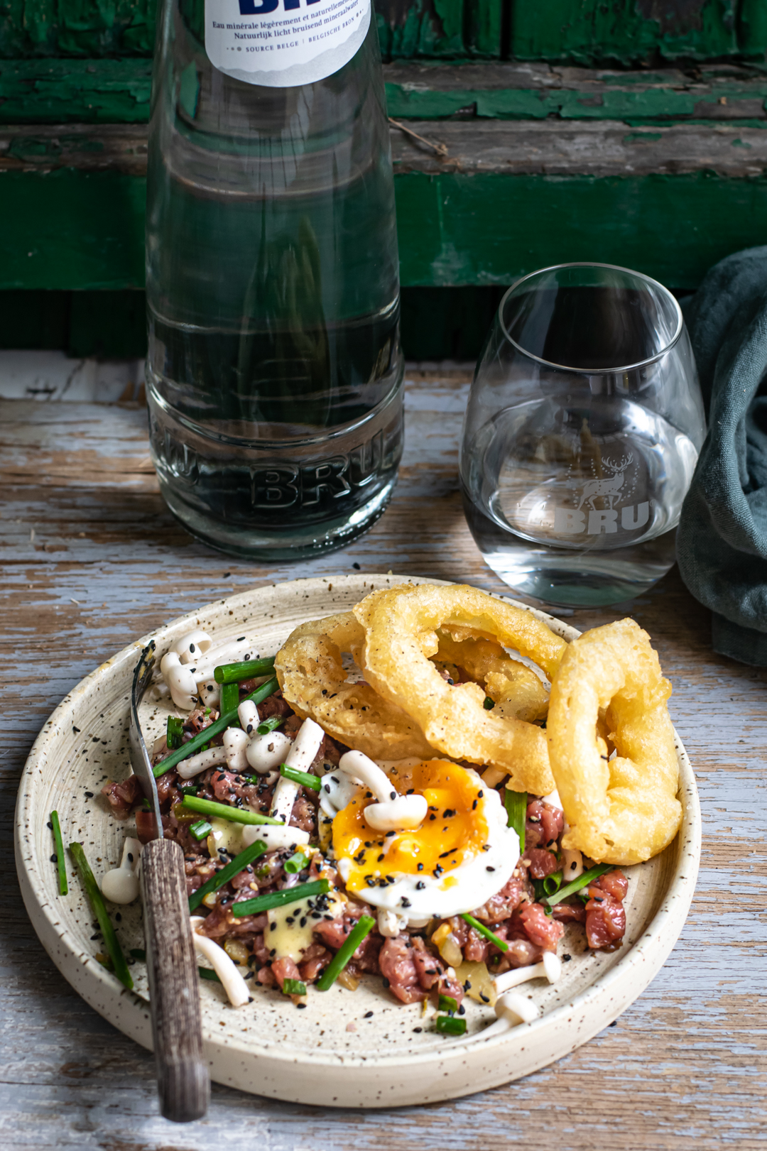 Tartaar van steak met uienringen