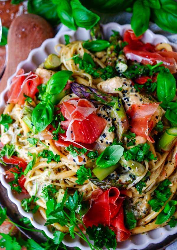 Pasta pesto met kip en asperges