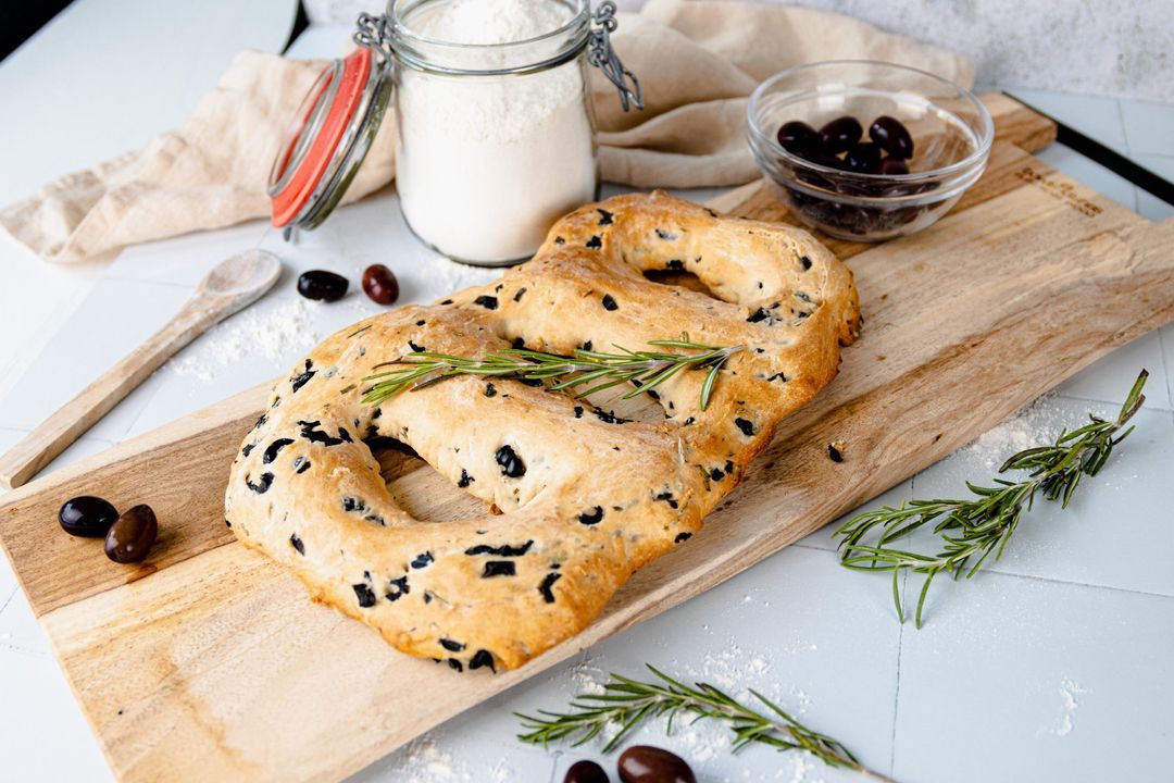 Franse zwarte olijven fougasse