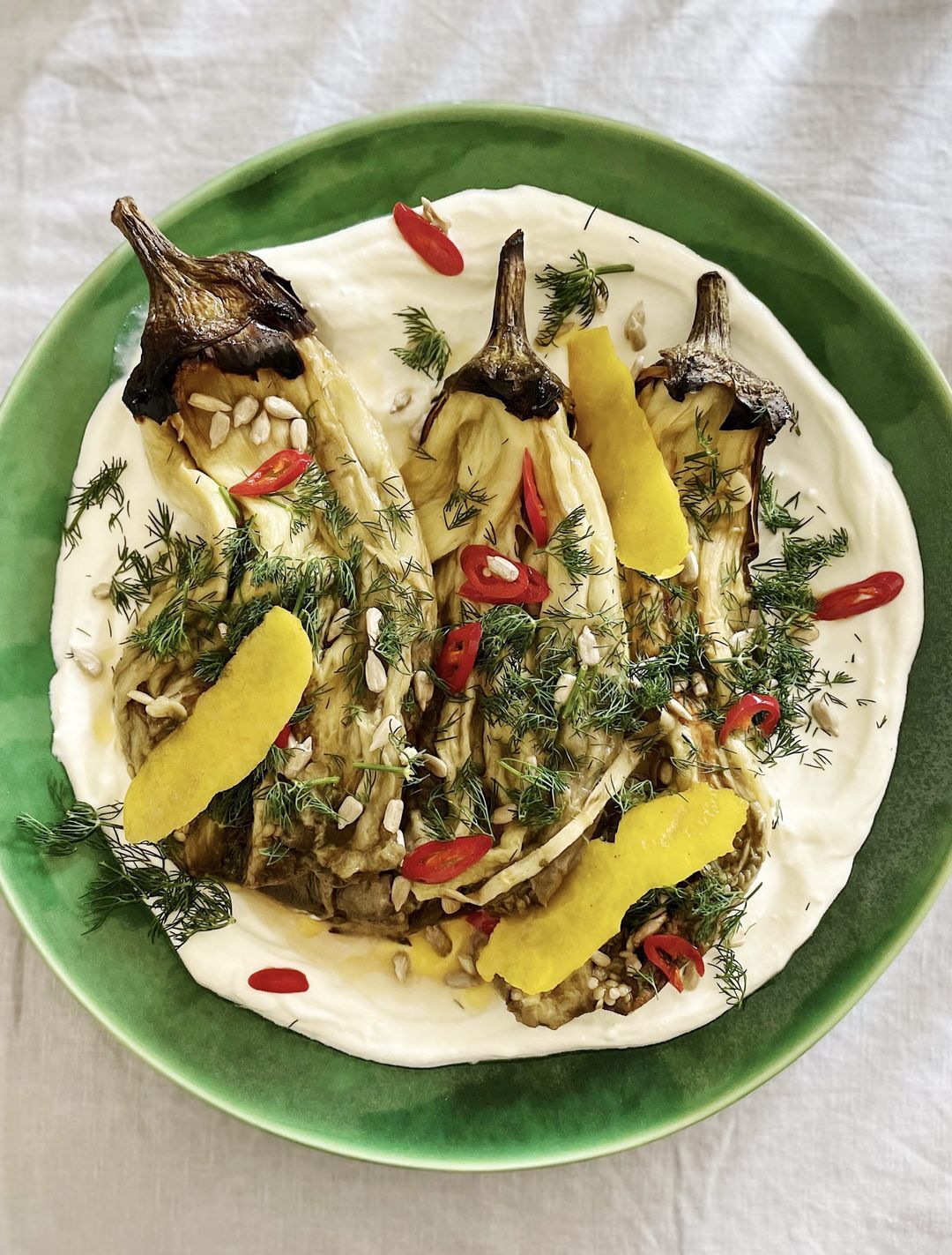 Geblakerde Aubergine Met Turkse Yoghurt En Dille