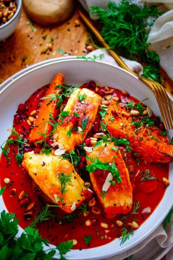 Hamburger ovenschotel met pompoen en halloumi
