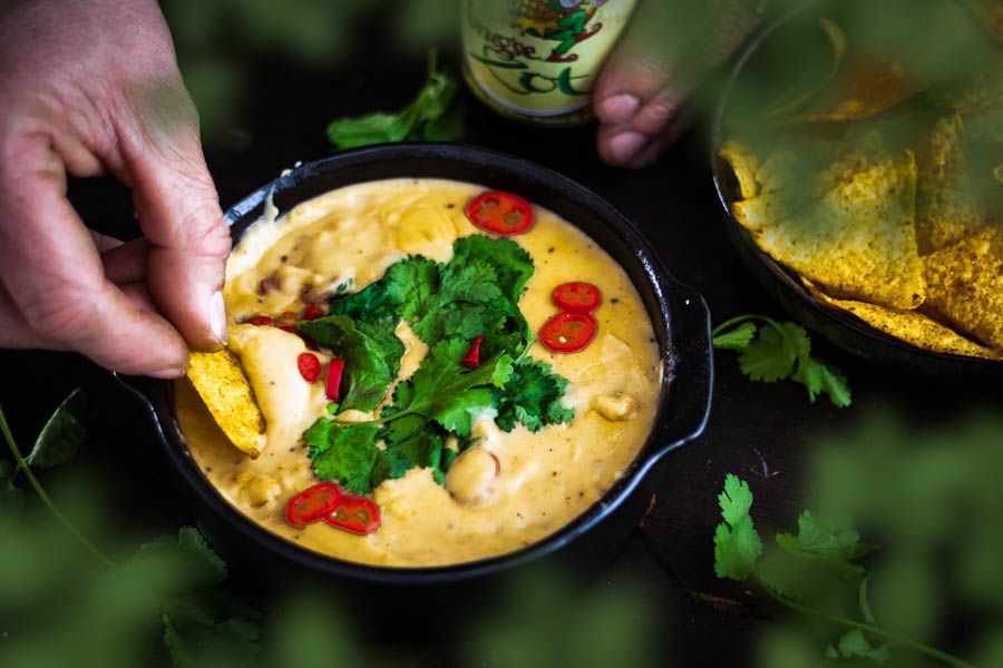 Smoky Kaasdip met bier - de perfecte party snack