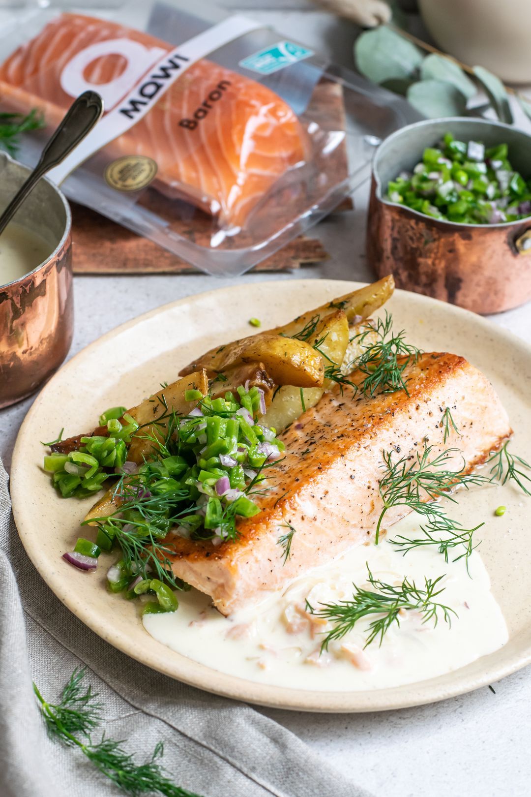 Zalm met saus van mierikwortel en salsa van snijboon