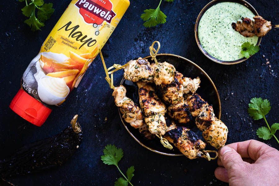Gegrilde kipspiesjes met koriander mayonaise