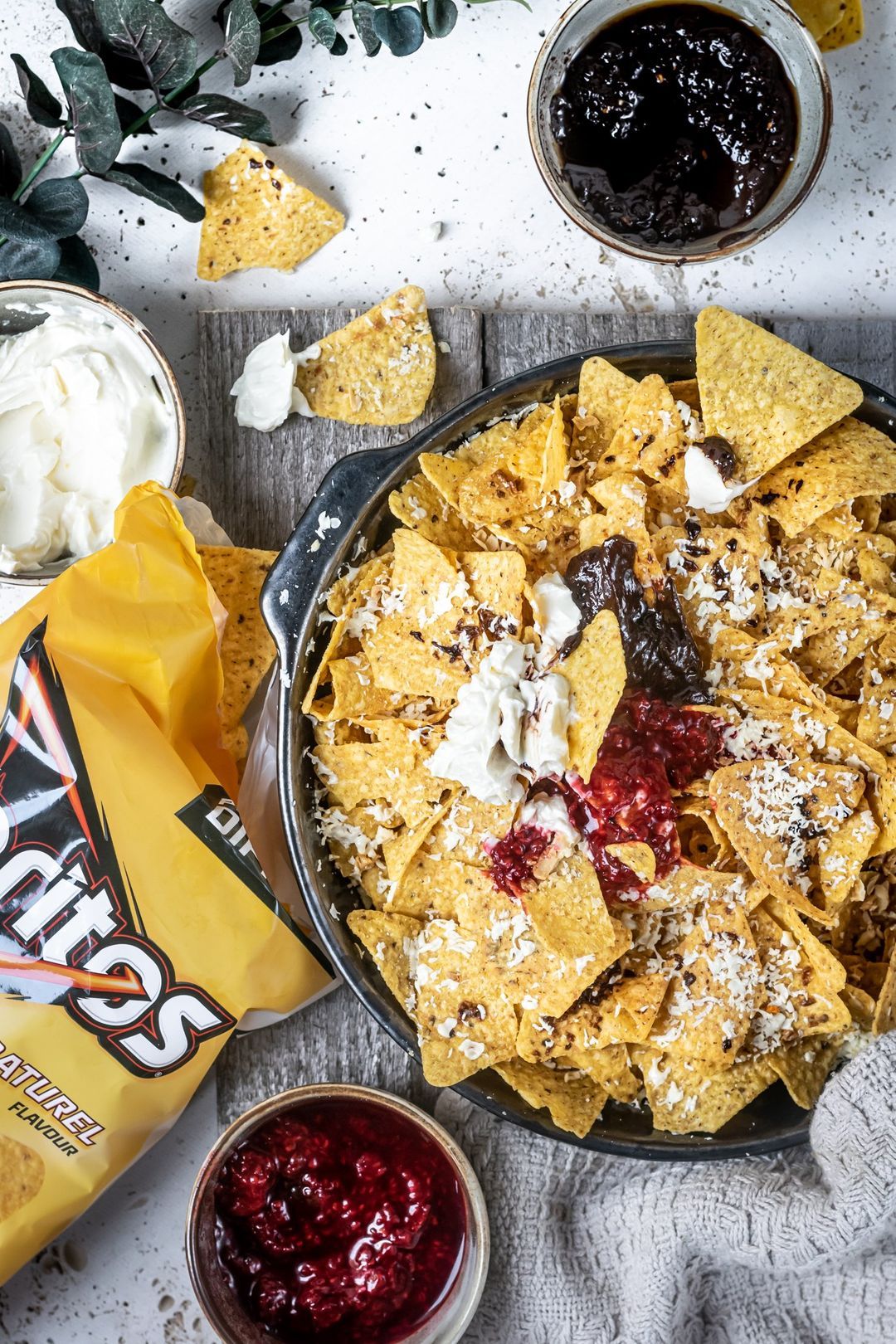 Nacho schotel met chocolade als dessert