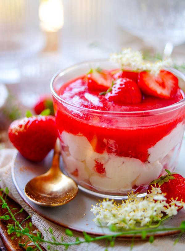 Aardbeienmousse