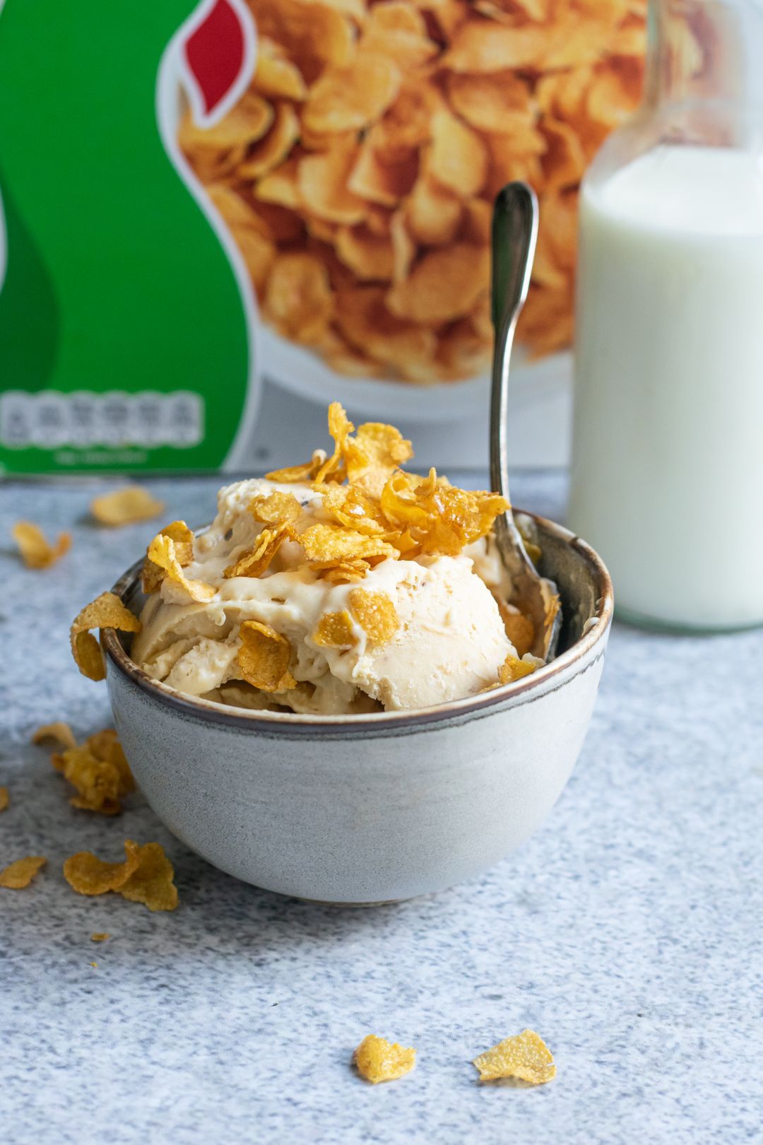 Ijs van cornflakes zonder ijsmachine