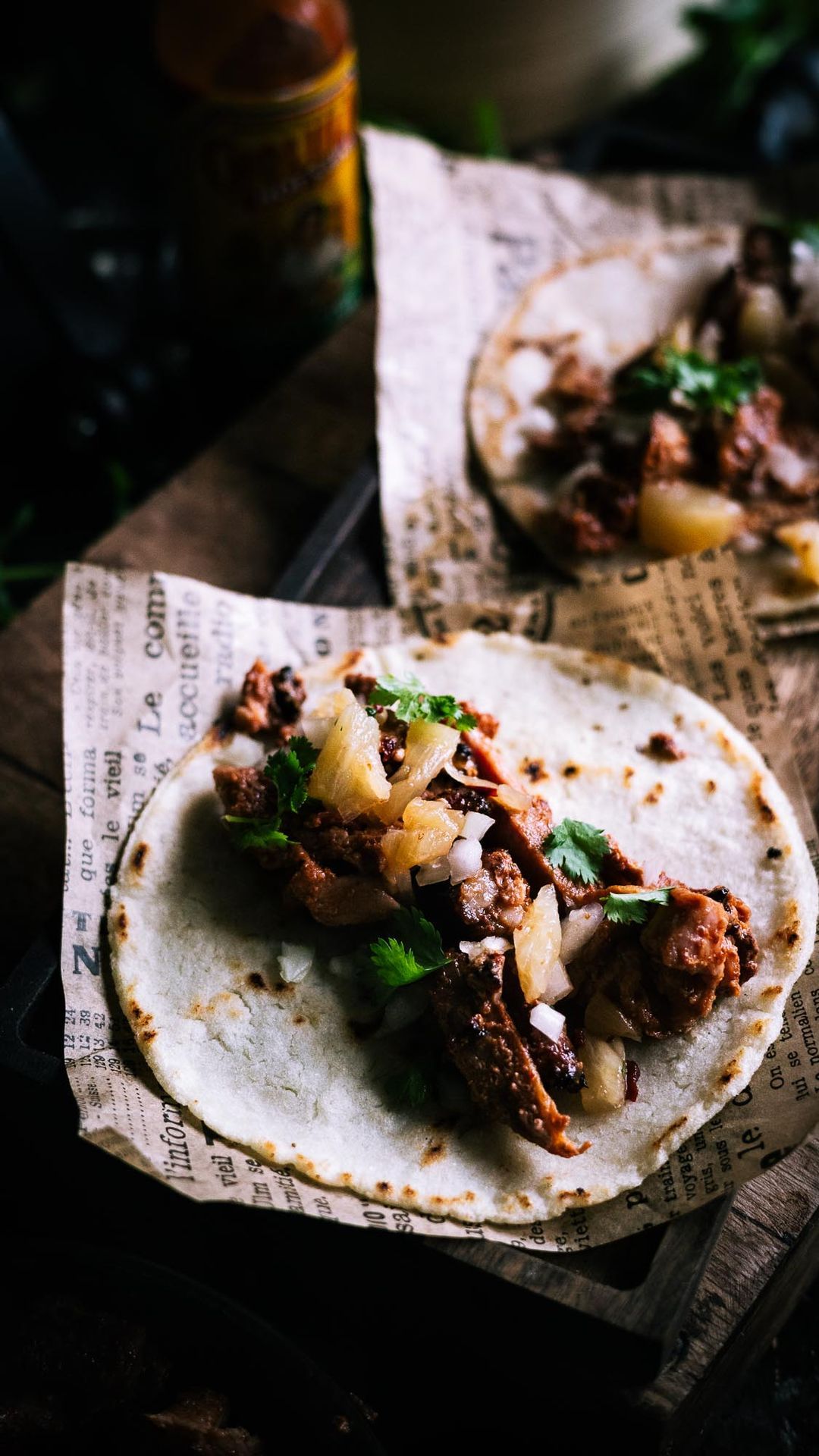 Taco al pastor bereid op het barbecook magnus spit - bbq bastard