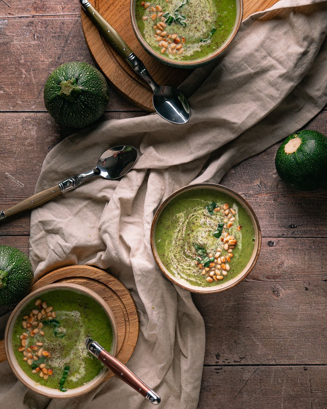 Courgette & erwtensoep met een vleugje basilicum