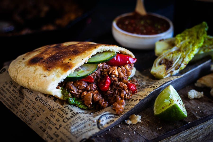 Vegetarische bloemkool pita