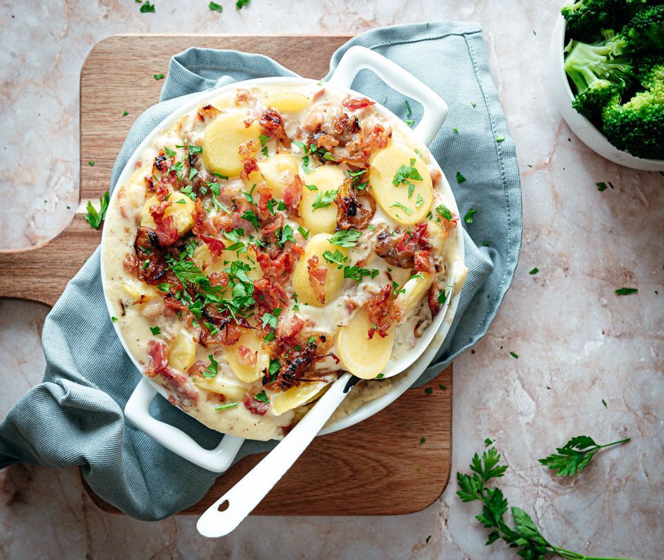 Aardappel anders recept (bacon en ui)