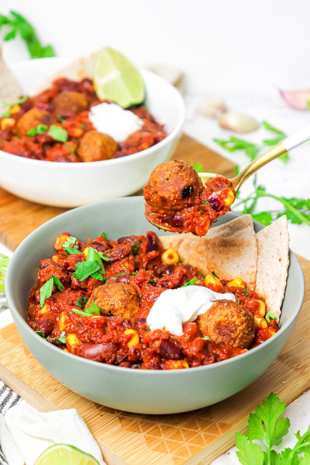 Chili sin carne met groenteballetjes