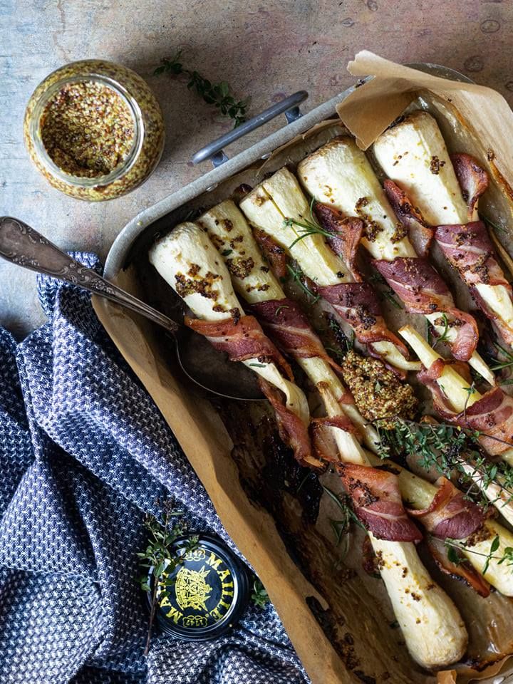 Pastinaak in een spekjasje met mosterd