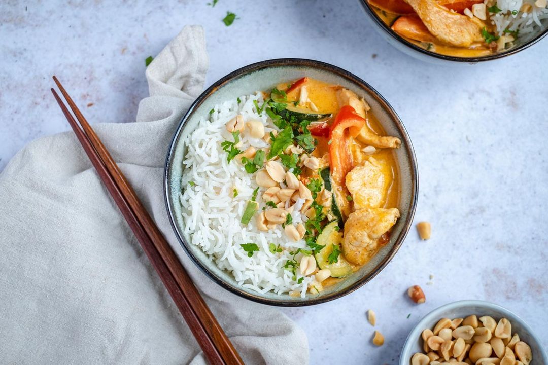 Thaise rode curry met kip en groentjes