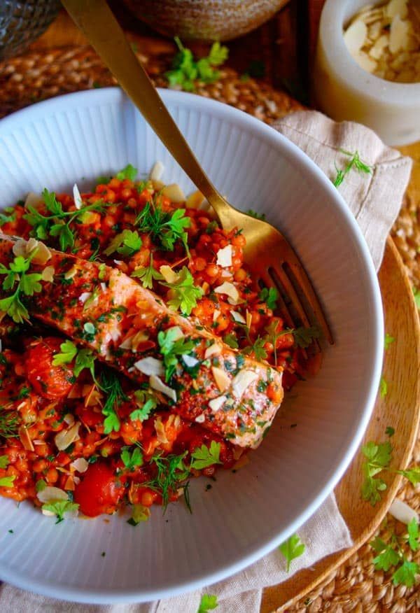 Eenpansgerecht met couscous en zalm