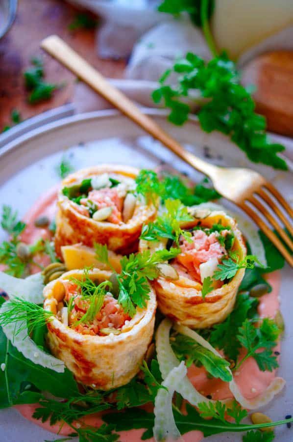 Omeletrolletjes met zalm