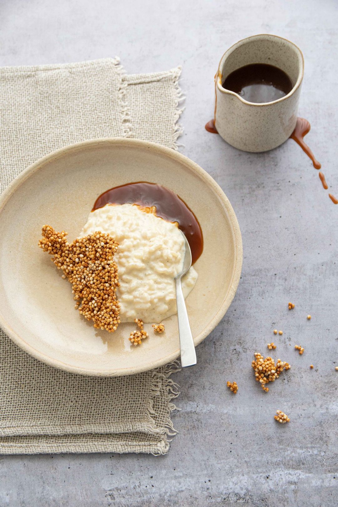 Rijstpudding, miso-karamel, krokante quinoa