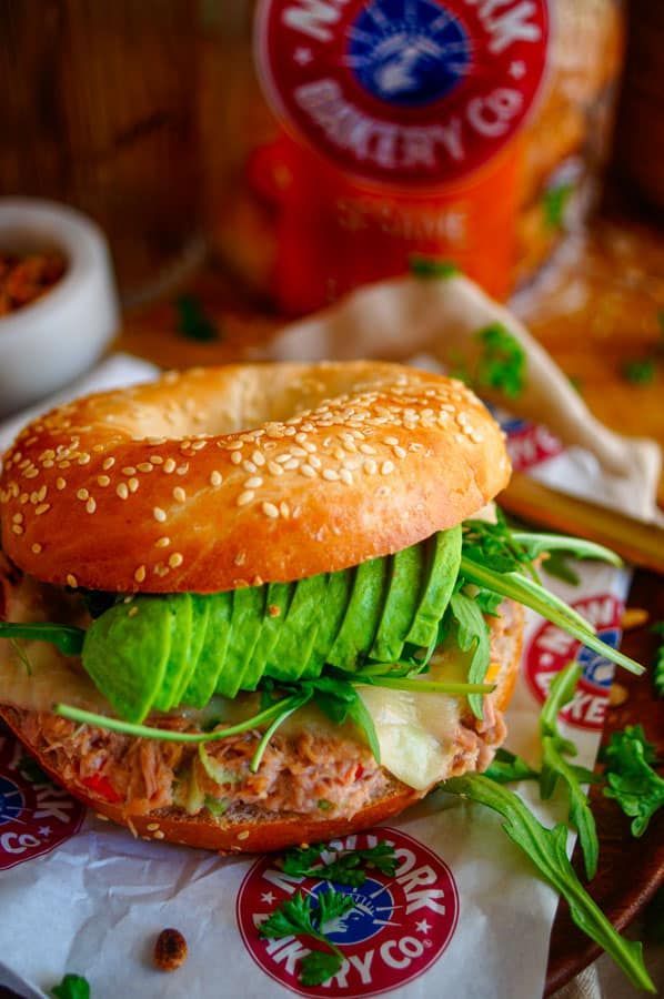 Bagel met gezonde tonijnsalade