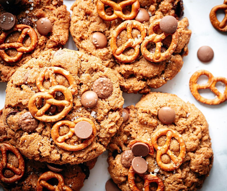 Peanut butter chocolate chip pretzel cookie
