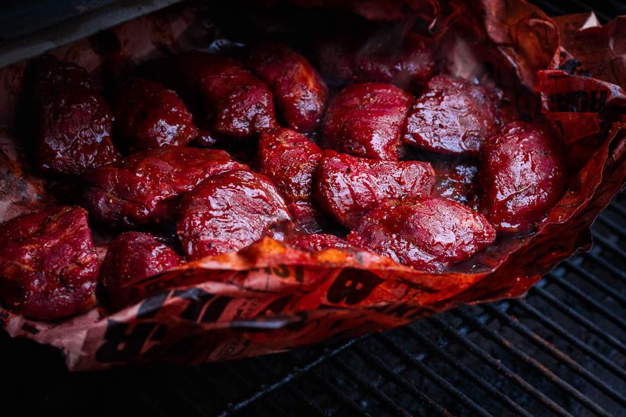 Gerookte varkenswangetjes Traag gegaard op de BBQ
