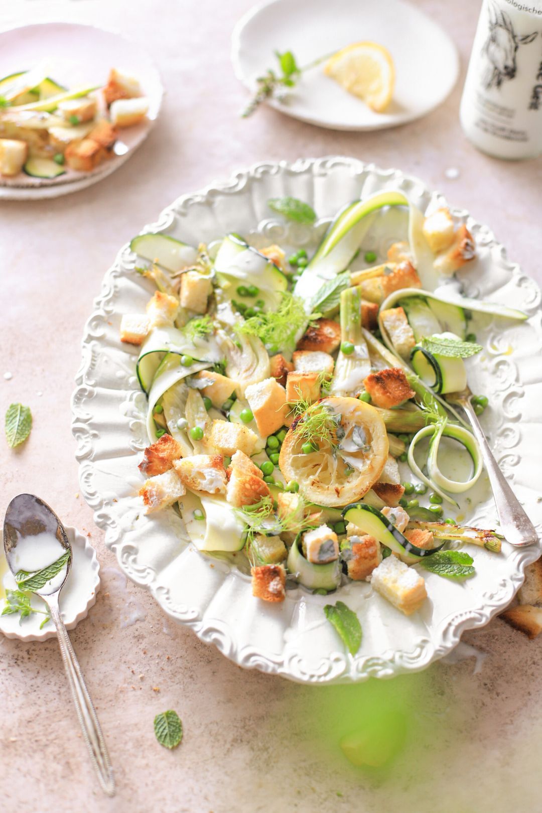Groene salade munt, citroen, croutons & geiten yoghurtdressing