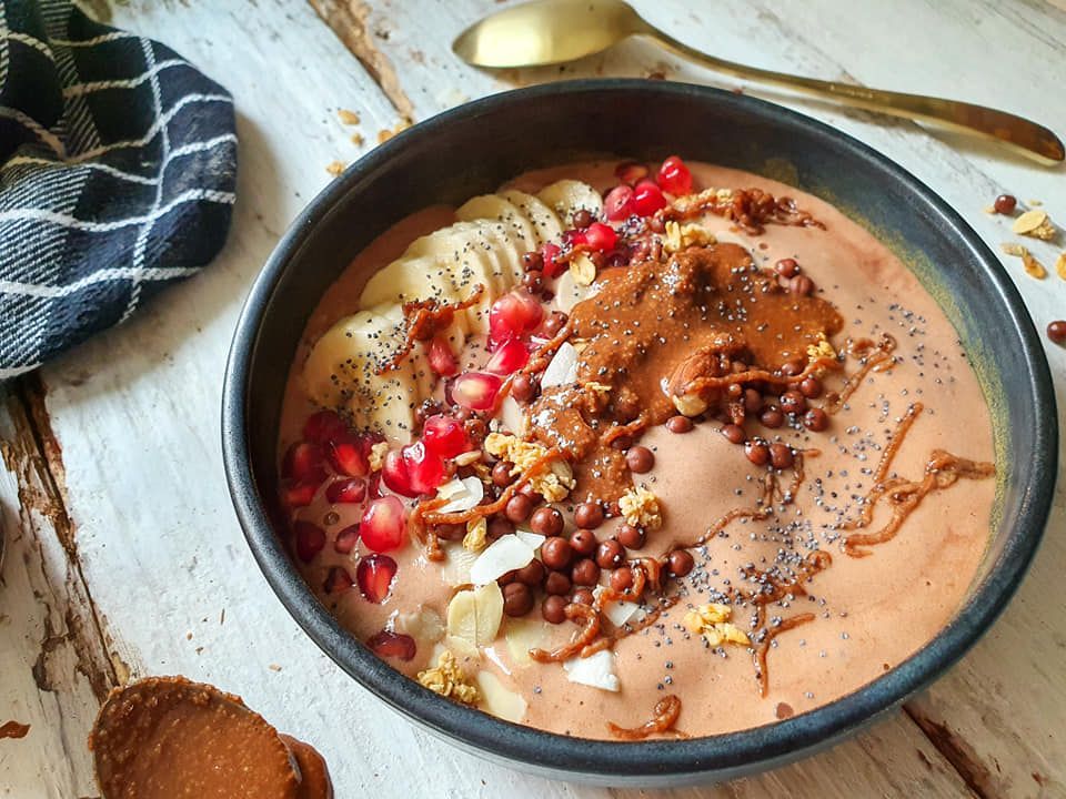 Chocolade & hazelnoot smoothie bowl