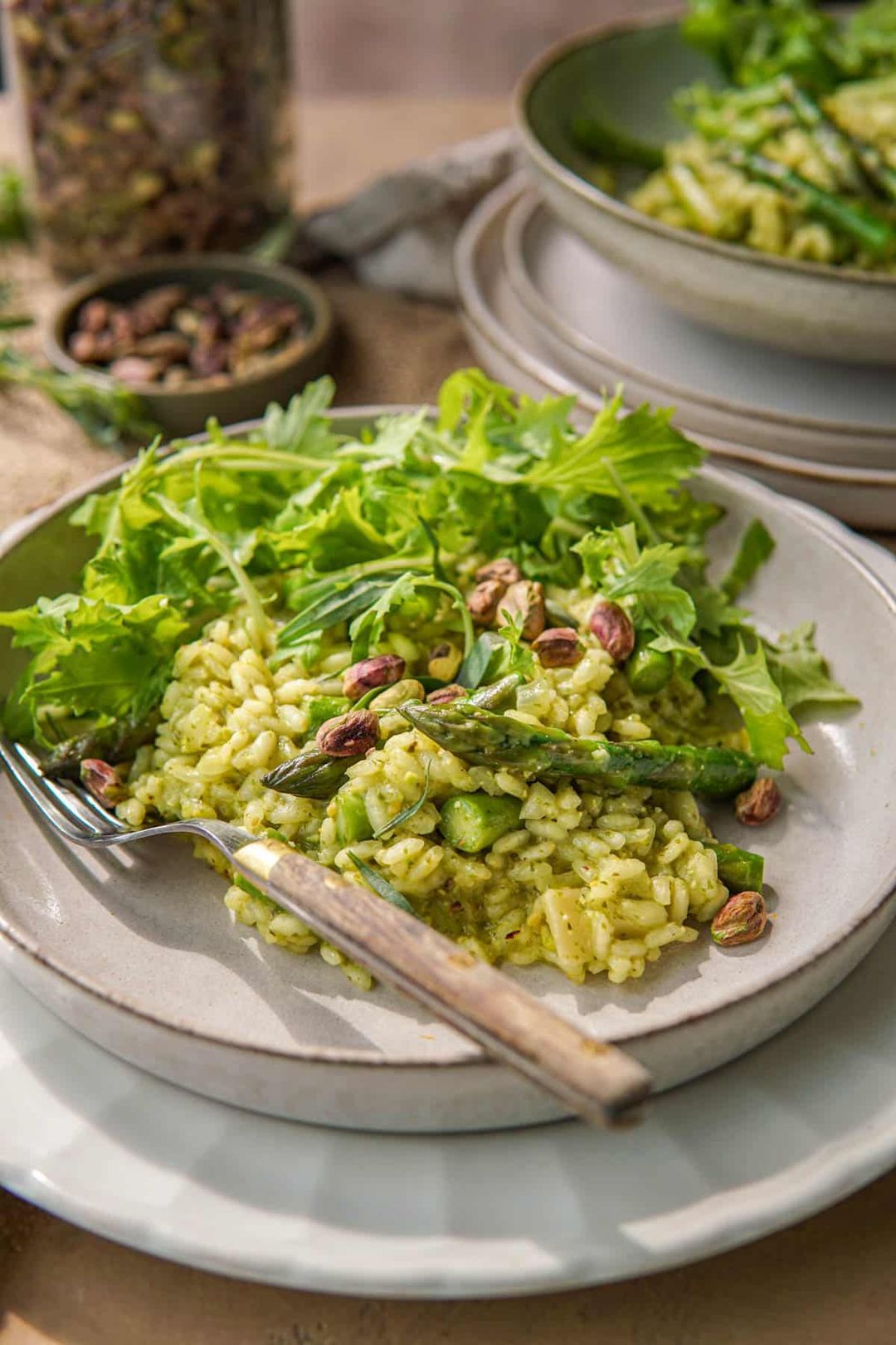 Risotto met groene asperge en pesto van raapsteeltjes