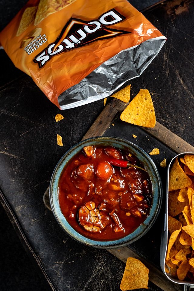 Rum cola dipsaus met tomaat en chili