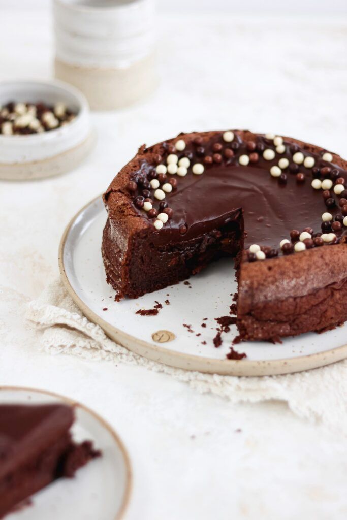 Chocomoussetaart met karamel ganache topping