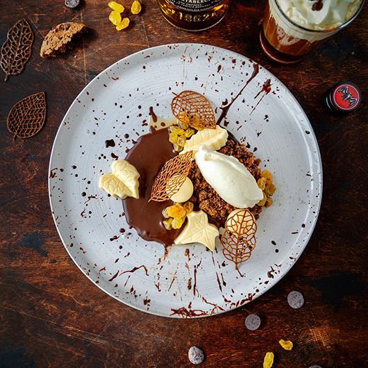 Herfstdessert met roomijs van rum