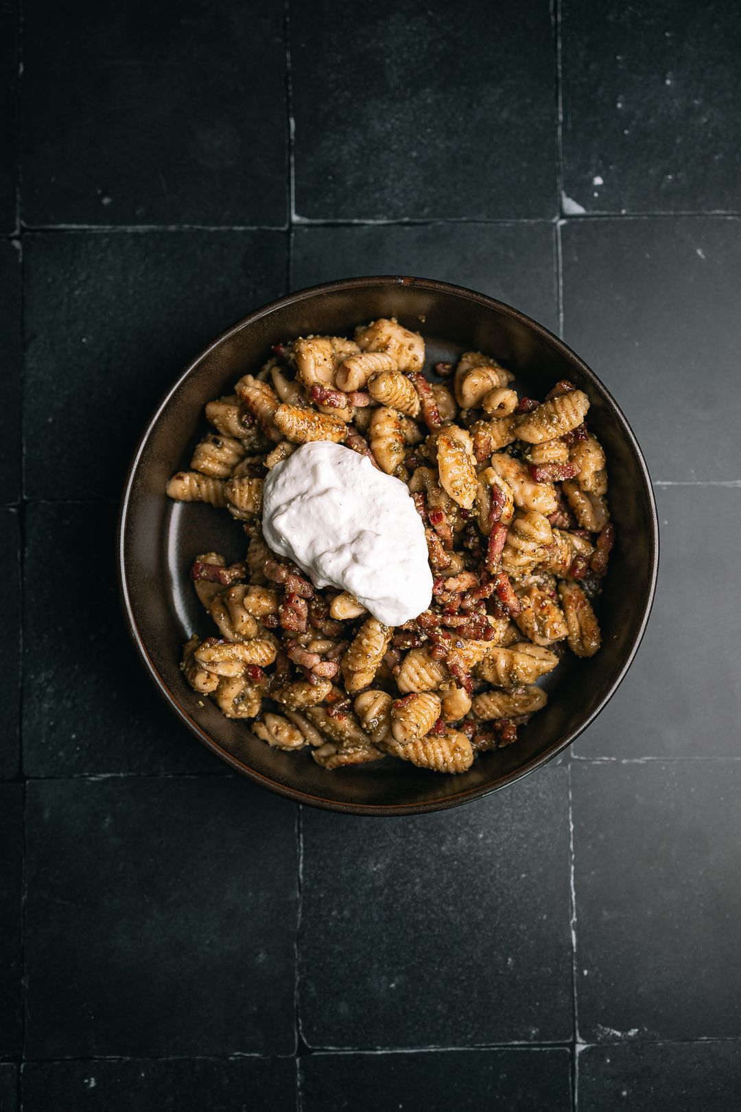 Het groene goud 💚 Gnocchi met pistachepesto, spek & burrata