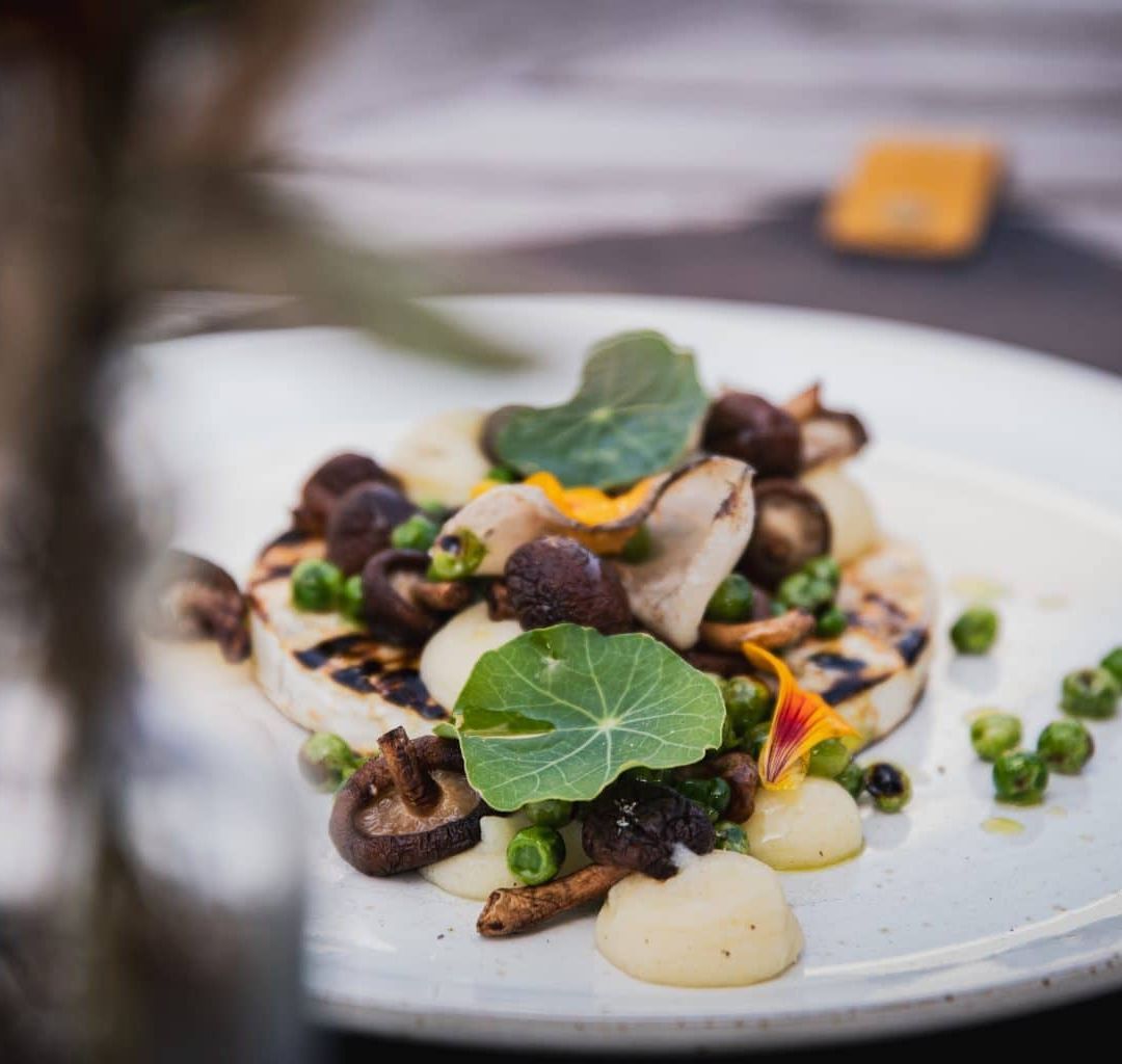 Knolselder, erwt, aardappelmousseline en lardo